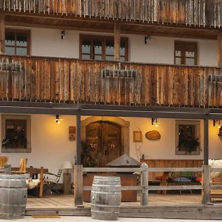 Novak Guest house Dvor